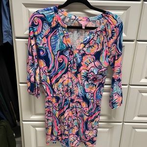 Lilly Pulitzer womens romper size XS. Pre-owned I’m excellent condition.